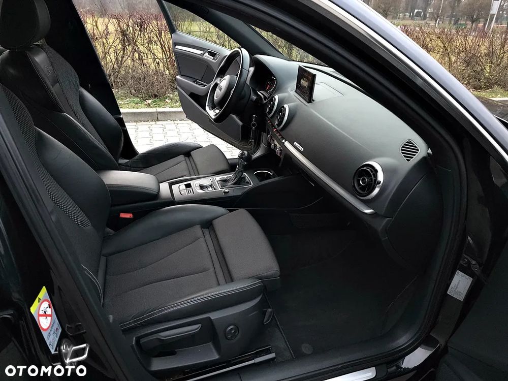 Audi A3 Sportback 2.0 TDI (clean diesel) quattro S tronic S line Sportpaket - 24