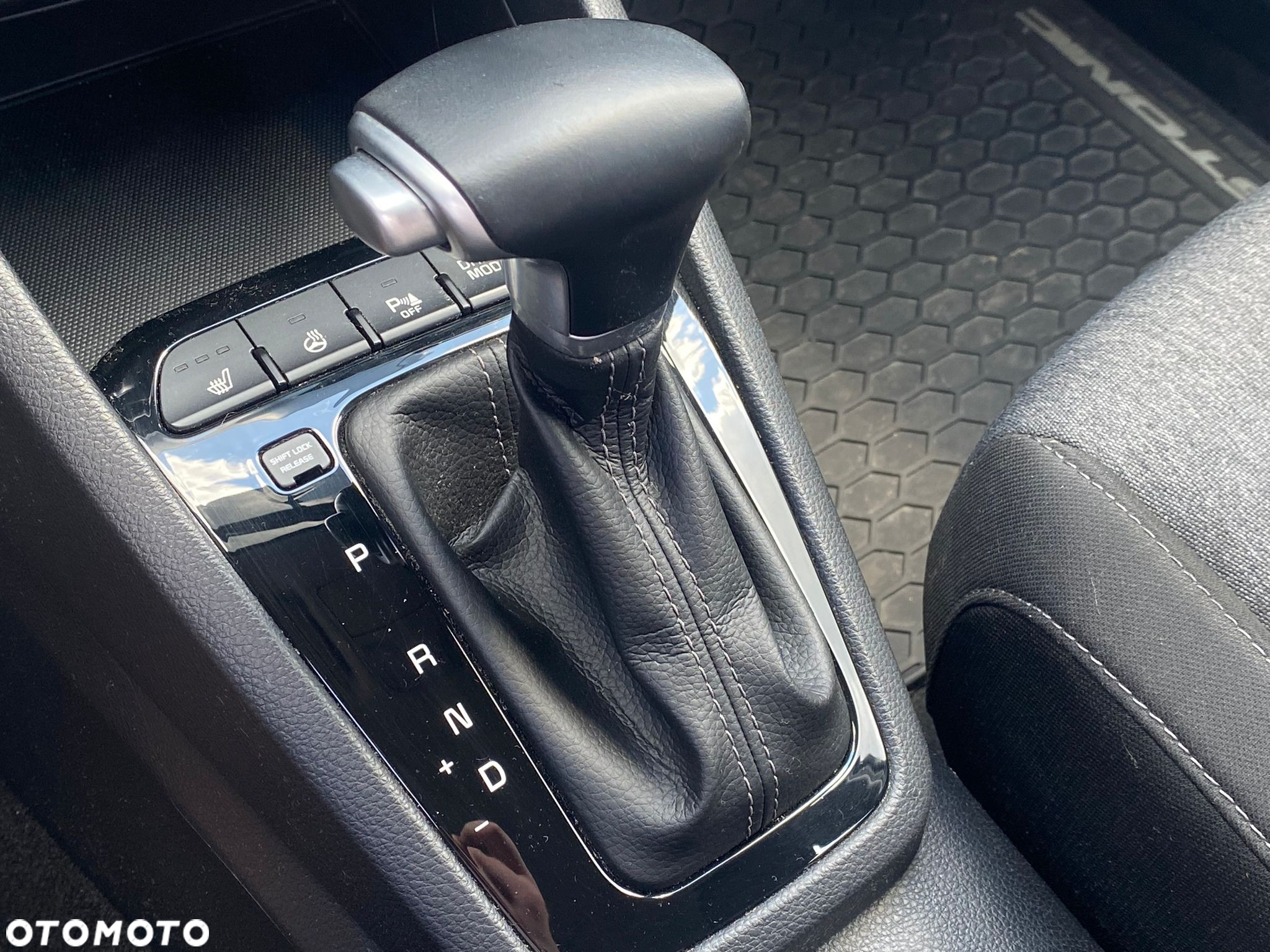 Kia Stonic 1.0 T-GDI L DCT - 18