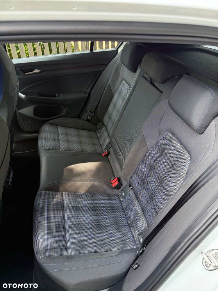 Volkswagen Golf 1.4 eHybrid OPF DSG GTE - 29