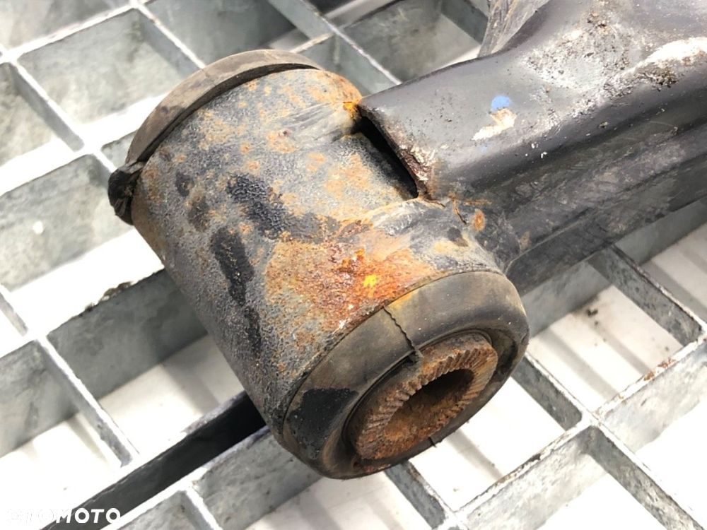 WAHACZ PRAWY PRZÓD  TOYOTA COROLLA sedan (_E21_) 2019 - 2022 1.8 VVTi Hybrid (MZEA12) 90 kW [122 - 3