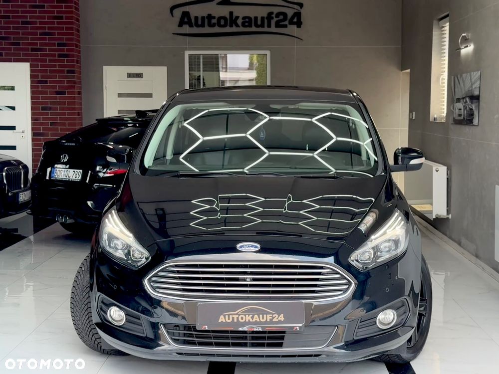 Ford S-Max 2.0 TDCi Titanium PowerShift - 4