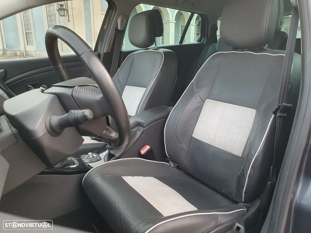 Renault Mégane Sport Tourer 1.6 dCi Bose Edition SS - 36