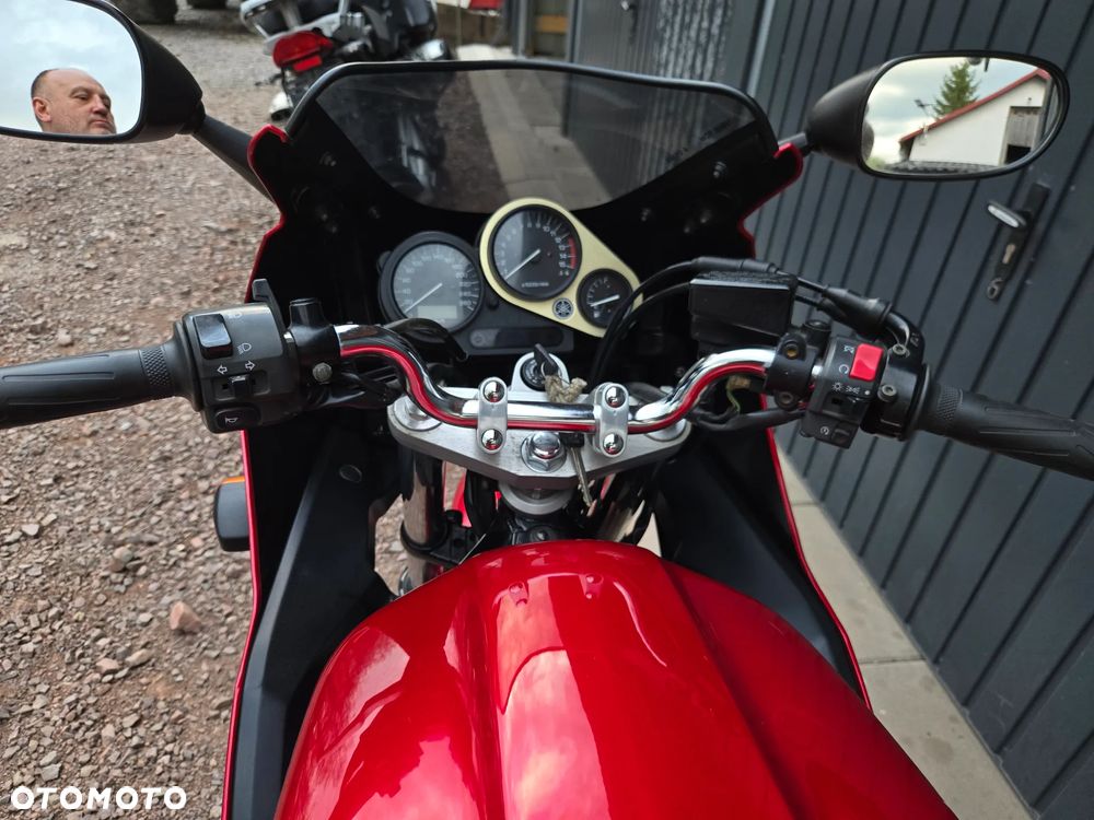 Yamaha FZS - 5