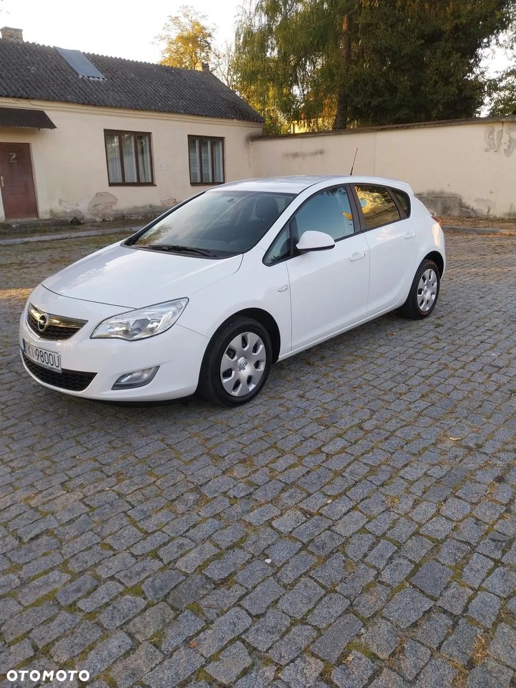 Opel Astra - 1