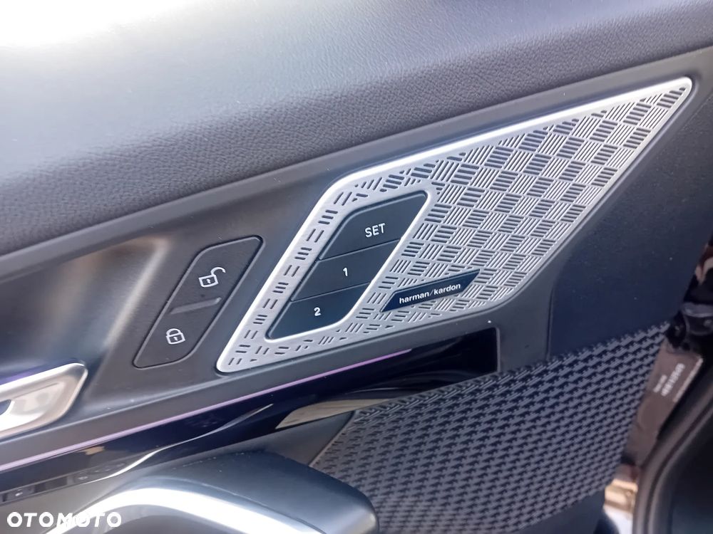 BMW X1 - 13