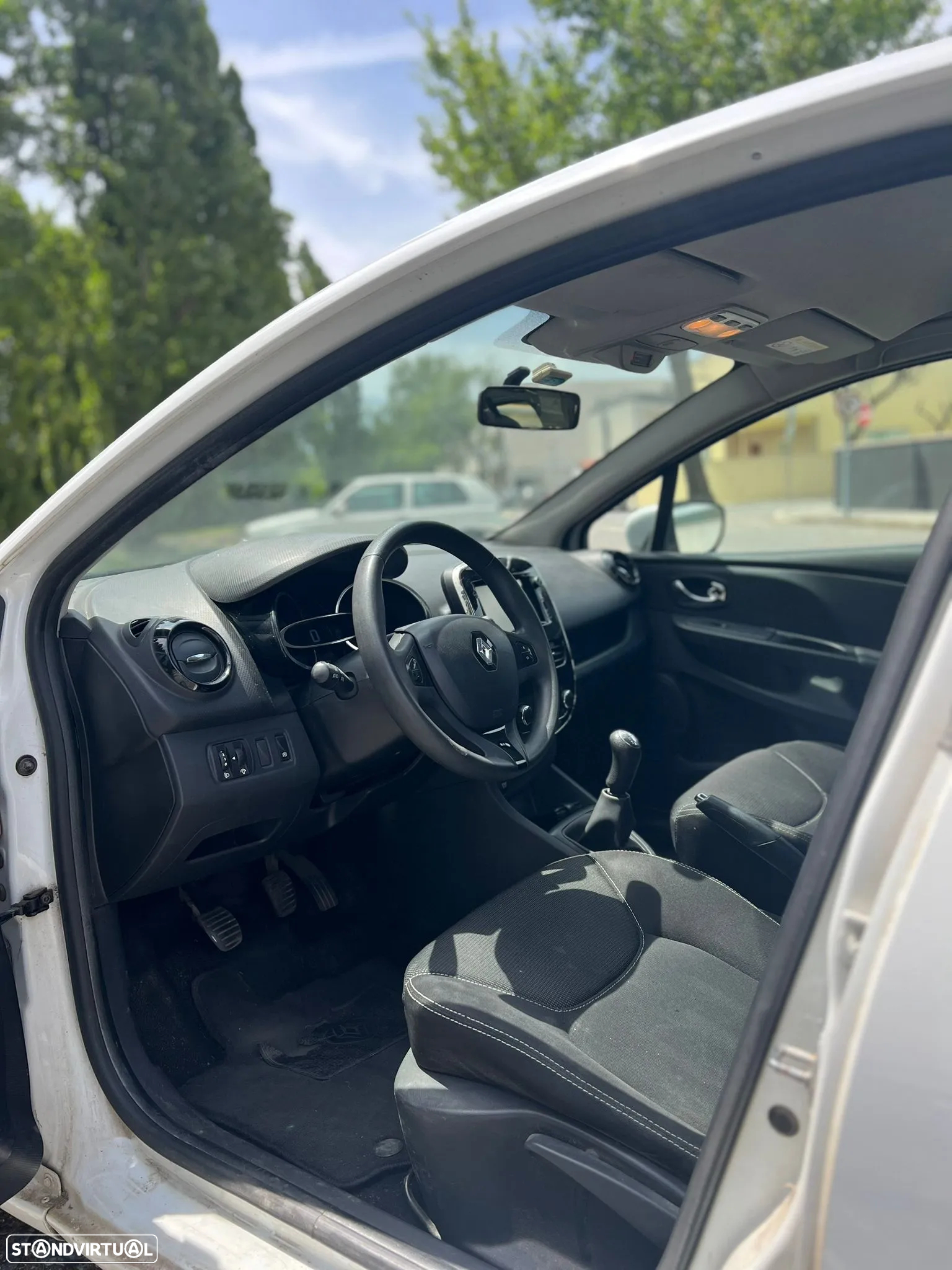 Renault Clio 1.5 dCi Confort - 10