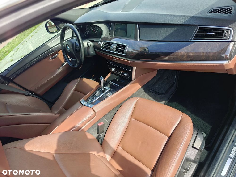 BMW Seria 5 535i - 26