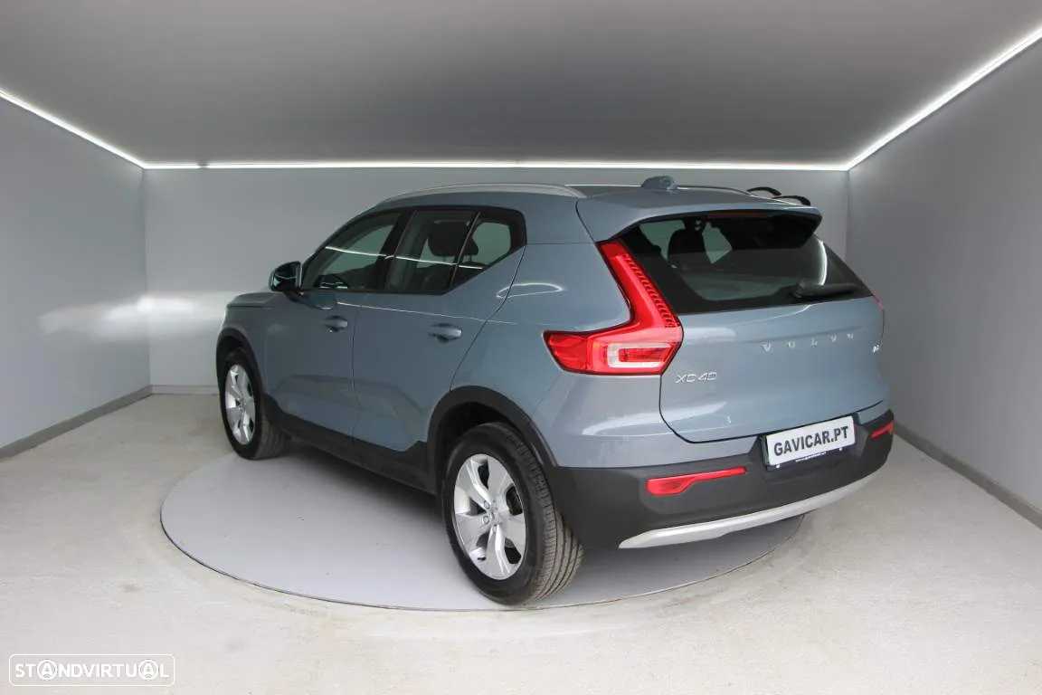 Volvo XC 40 2.0 D3 Momentum Plus - 9