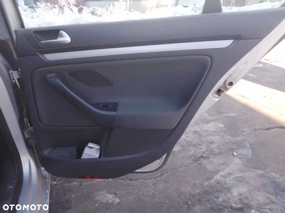 VW JETTA 1.6 BSE  05-11 - OSŁONA PRZECIWSŁONECZNA PRAWA LEWA - 24