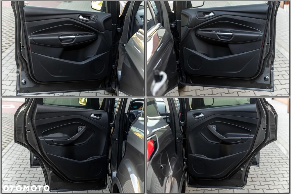 Ford Kuga - 38