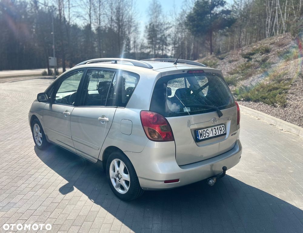 Toyota Corolla Verso 2.0 D-4D - 7