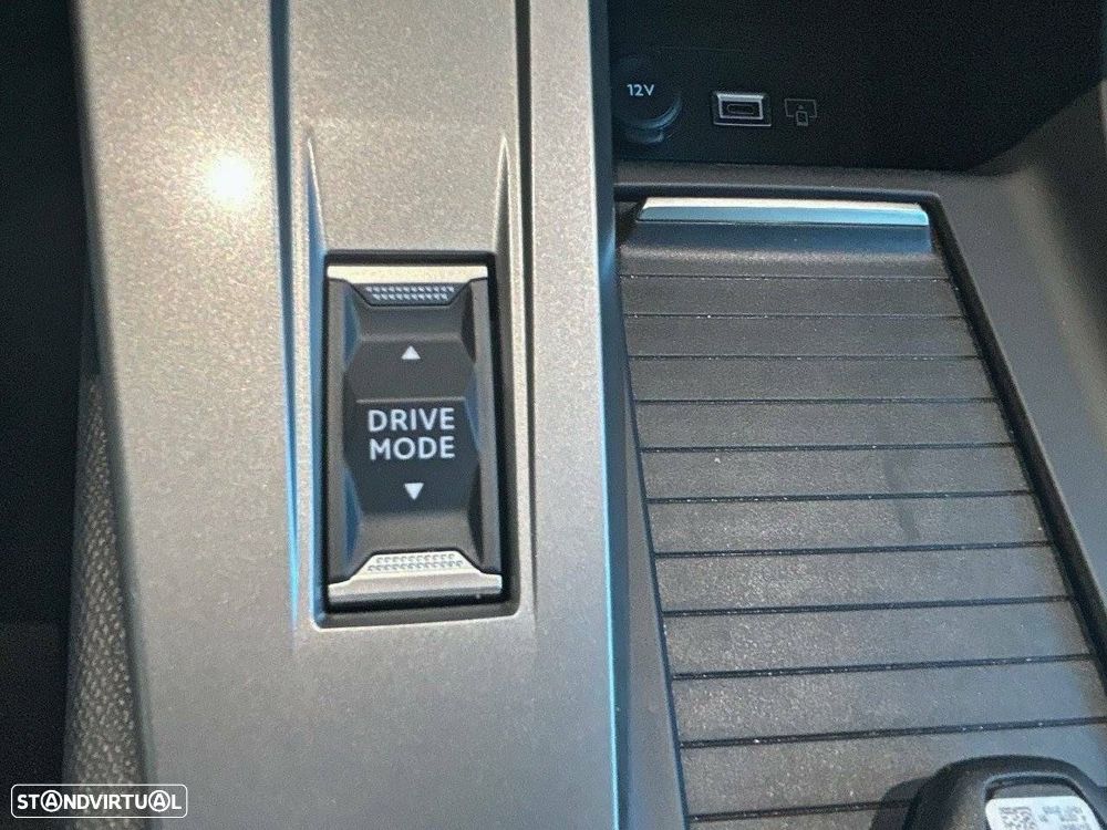 Peugeot 308 1.2 Hybrid Style e-DCS6 - 21