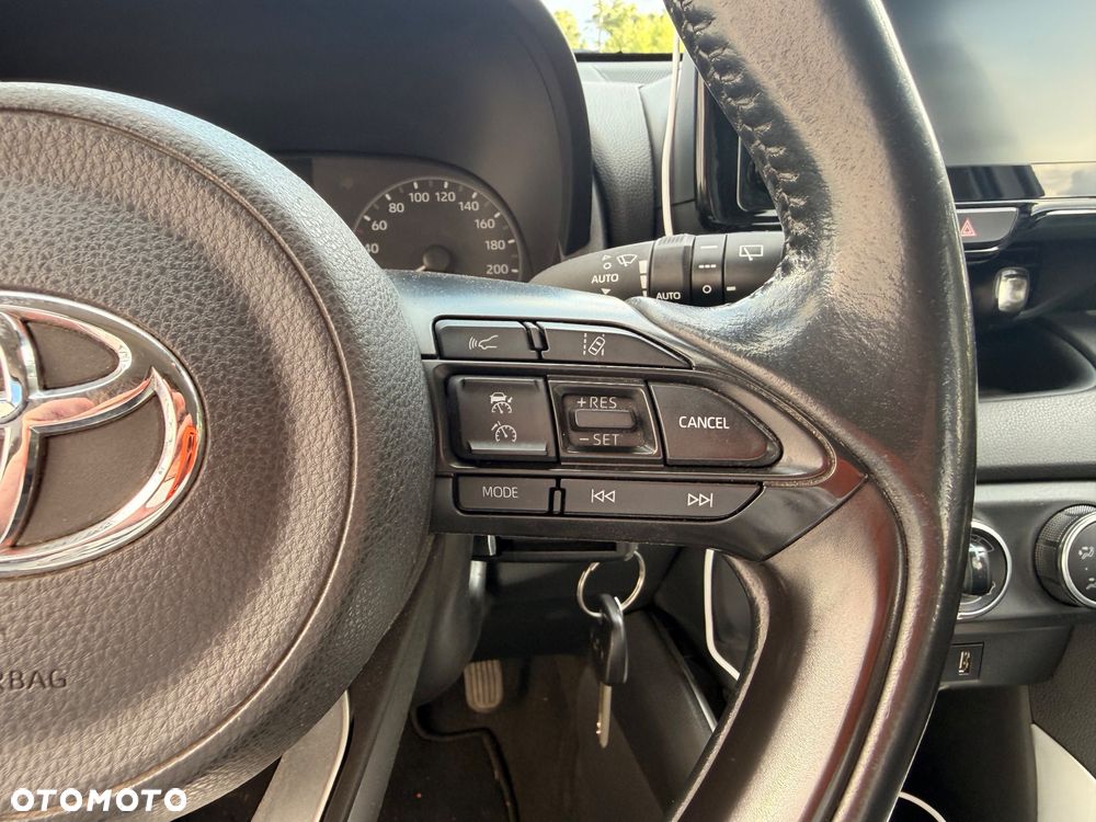 Toyota Yaris 1.5 Comfort - 16