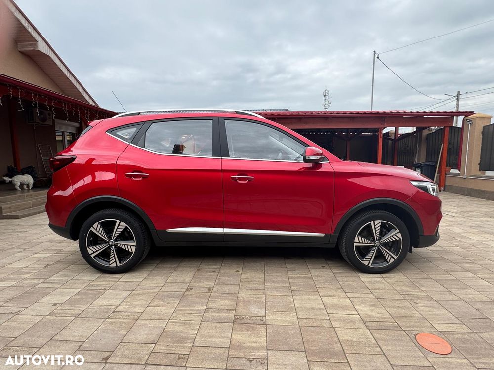 MG ZS EV Luxury - 20