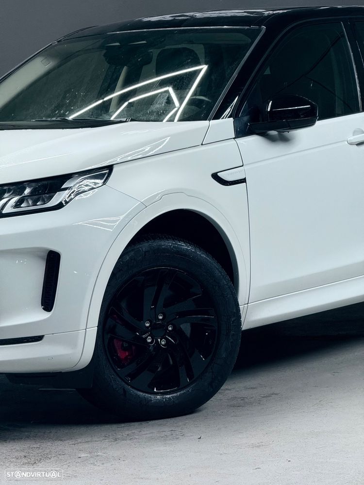 Land Rover Discovery Sport P300e R-Dynamic SE - 31