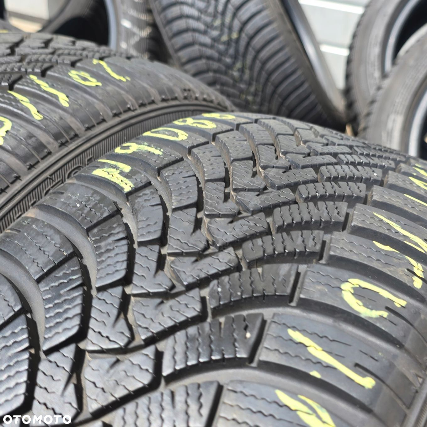 FALKEN EUROWINTER HS01 205/50R17 93V 23R 4X - 4