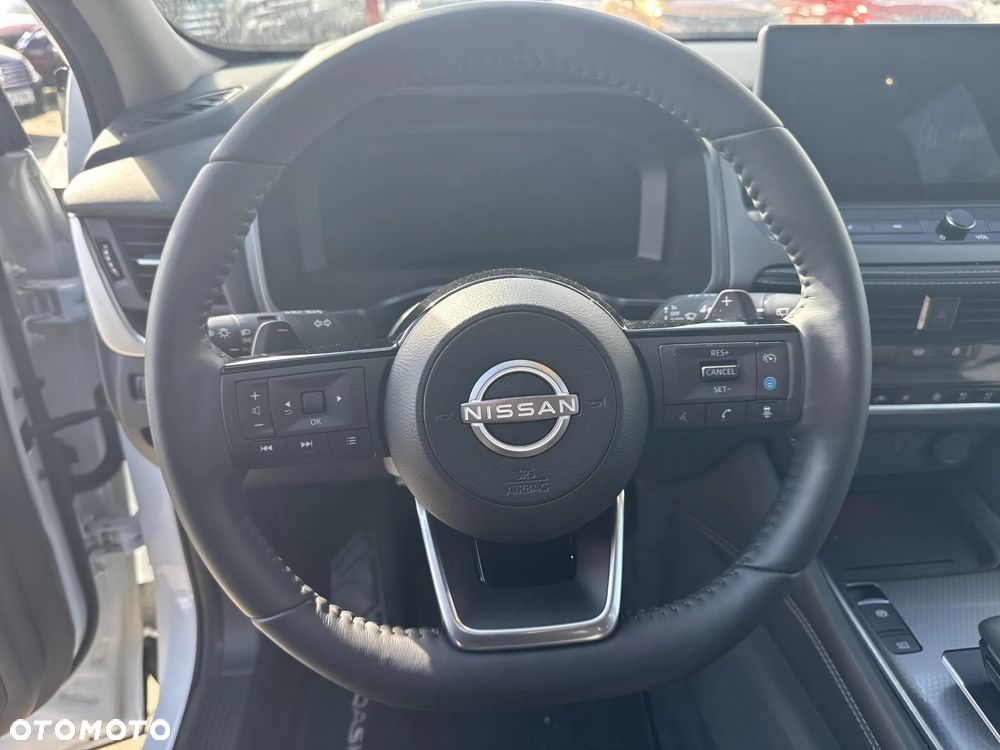 Nissan Qashqai - 10