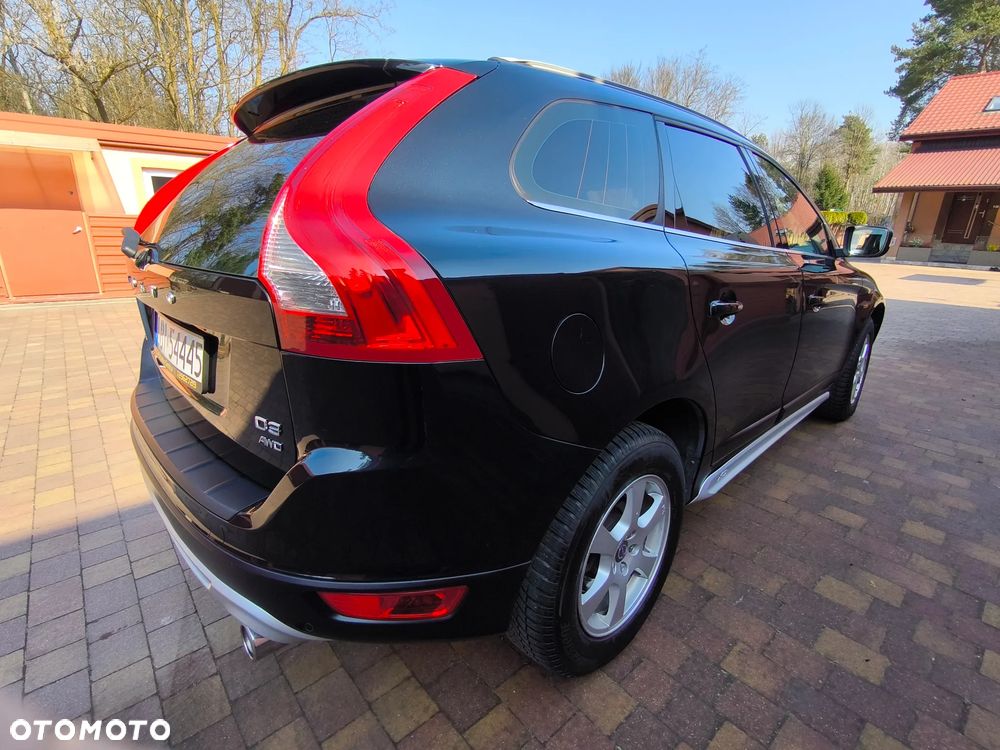Volvo XC 60 D4 AWD Geartronic RDesign - 10