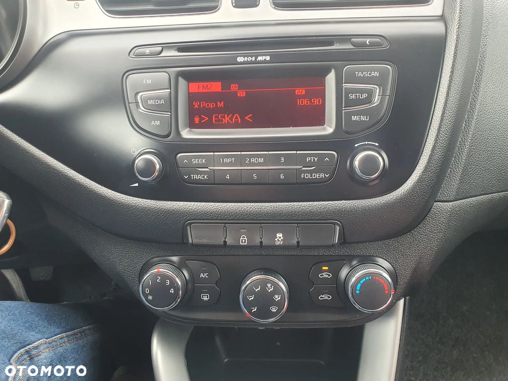 Kia Ceed 1.4 CVVT Attract - 19