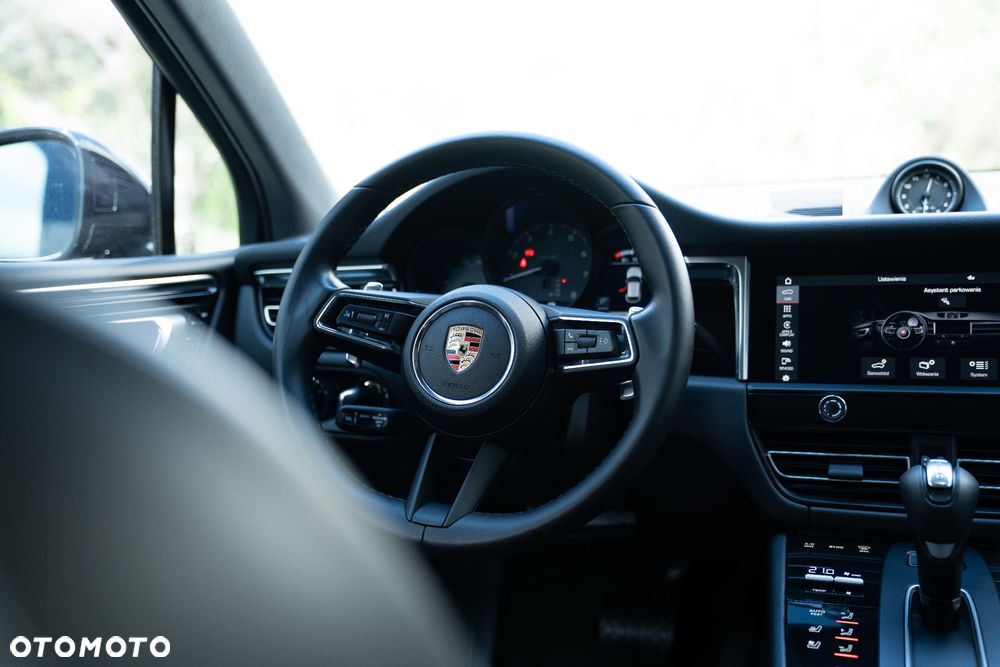 Porsche Macan Standard - 17