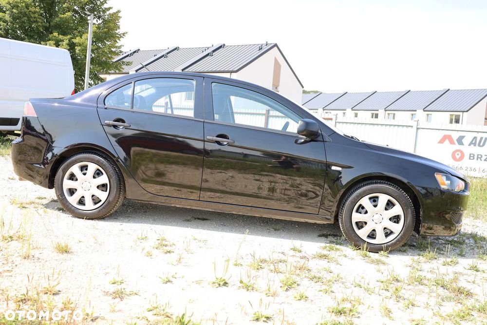 Mitsubishi Lancer 1.6 Invite - 10
