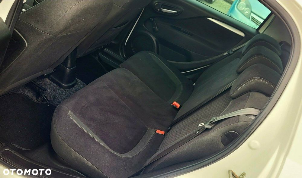 Fiat Grande Punto - 21