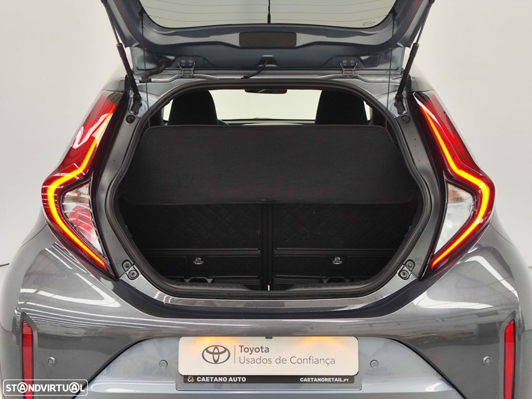 Toyota Aygo X 1.0 Undercover - 10