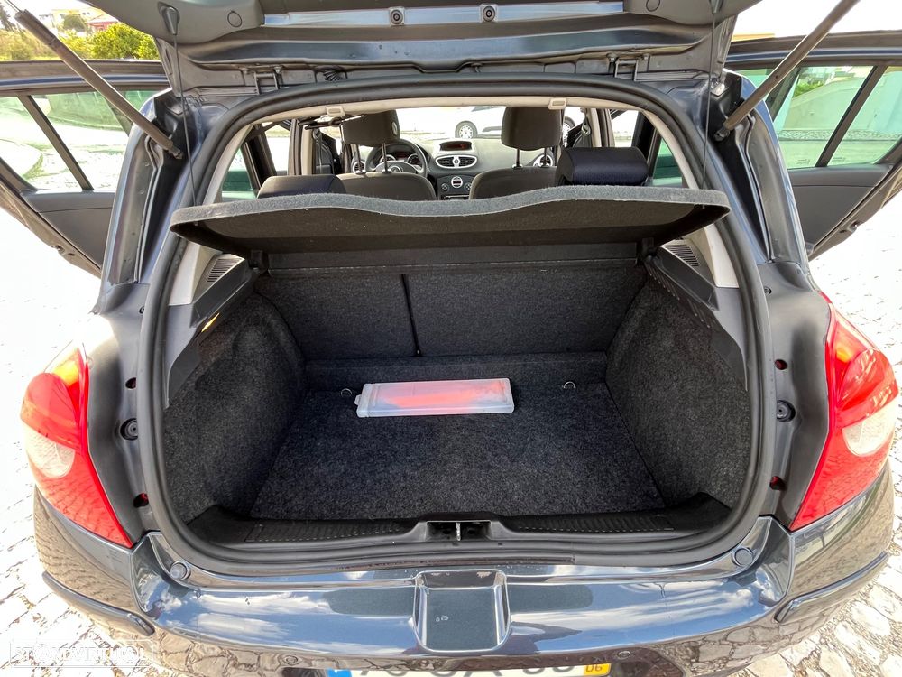 Renault Clio 1.2 16V Dynamique - 16