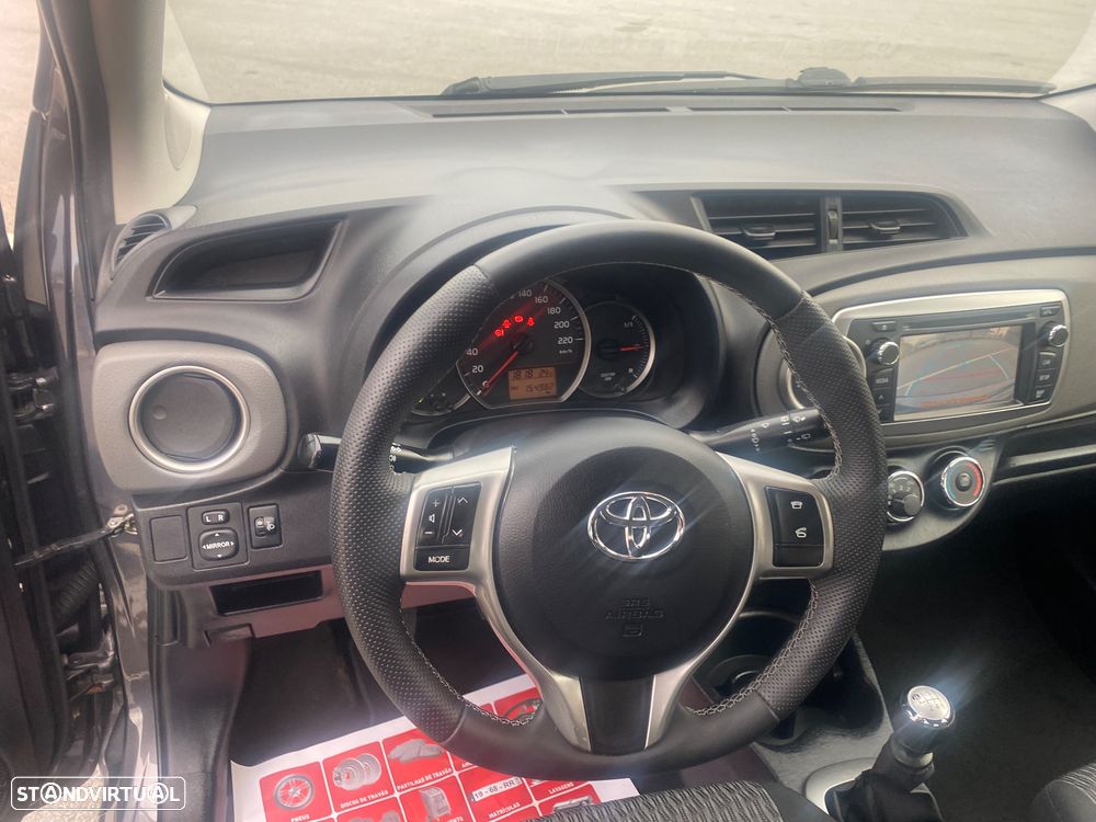 Toyota Yaris 1.4 D-4D Comfort+Navi 99g - 8