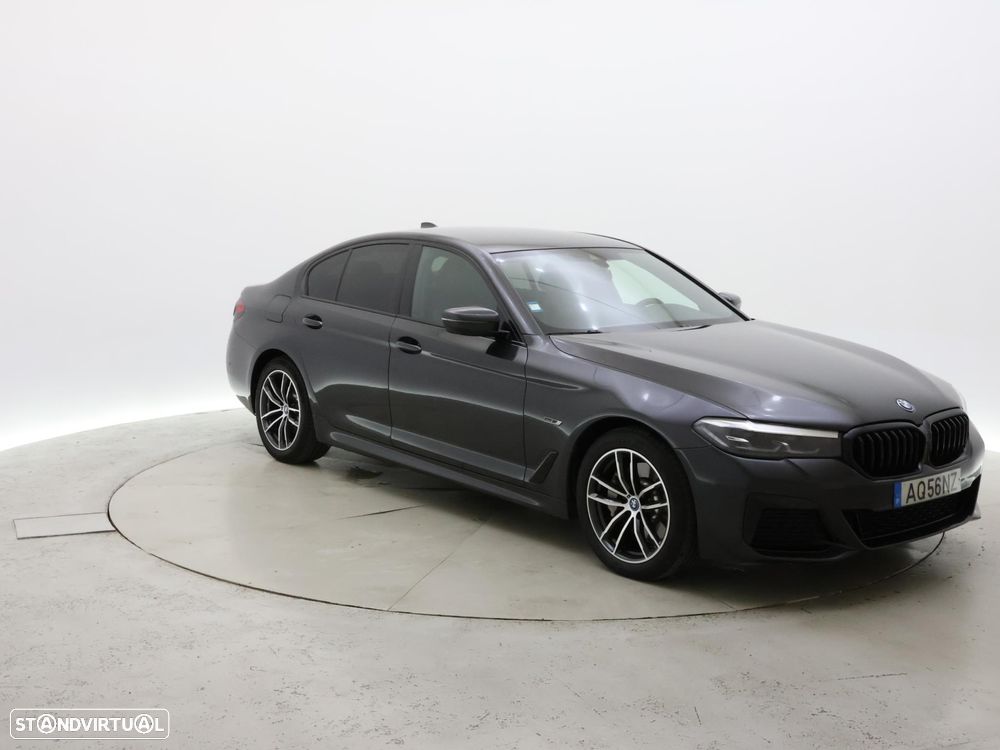 BMW 530 e Pack M - 10