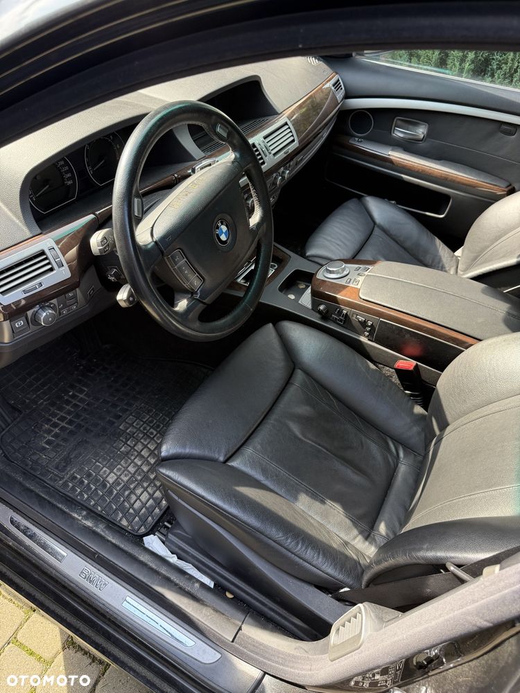 BMW Seria 7 740i - 10