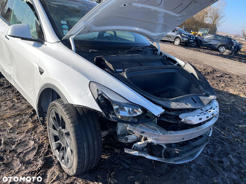 Tesla Model Y Standard - 20