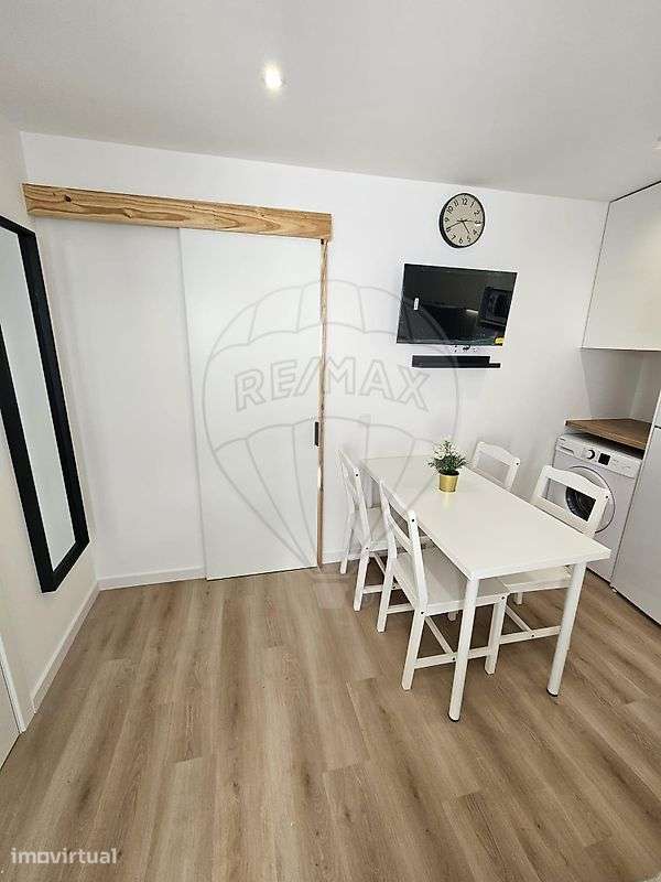 Moradia T1 para venda - Grande imagem: 2/9