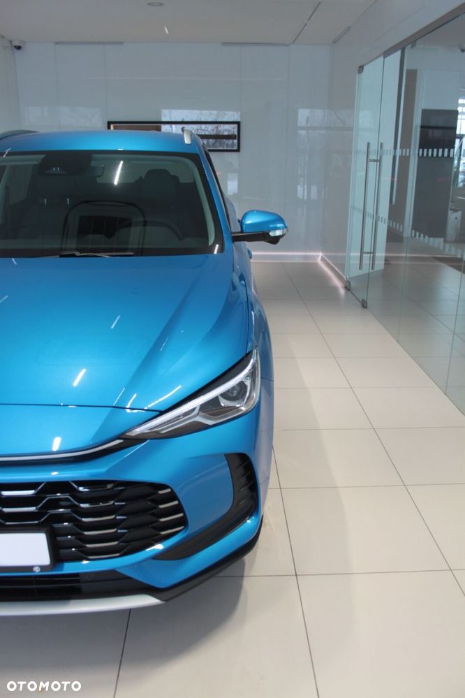 MG ZS Hybrid+ - 12