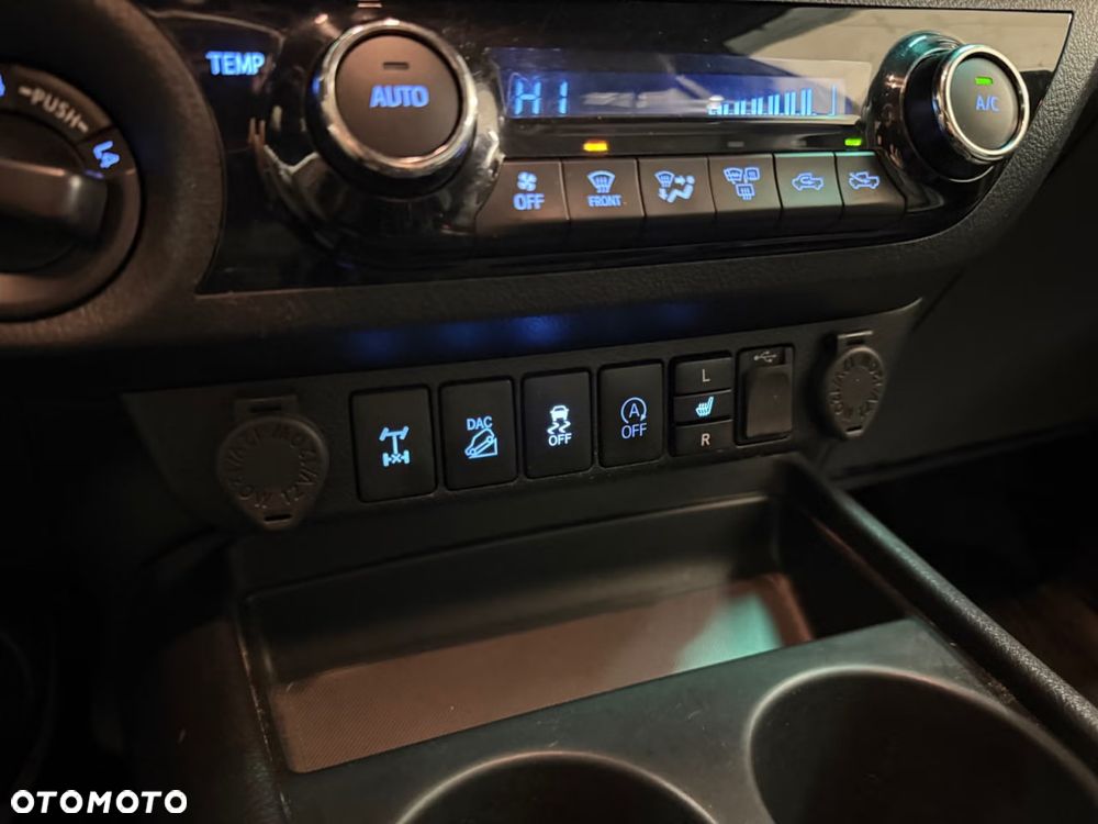 Toyota Hilux 2.4 D-4D Double Cab Selection 50 4x4 - 13