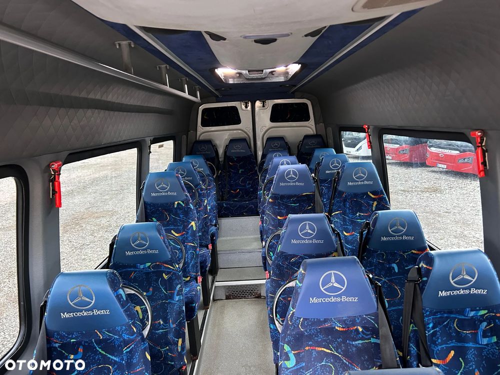 Mercedes-Benz Sprinter 519 - 20