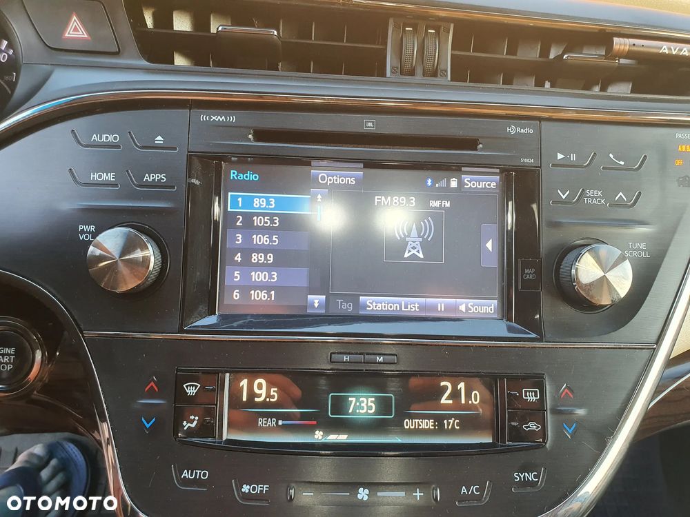 Toyota Avalon 3.5 Limited - 21