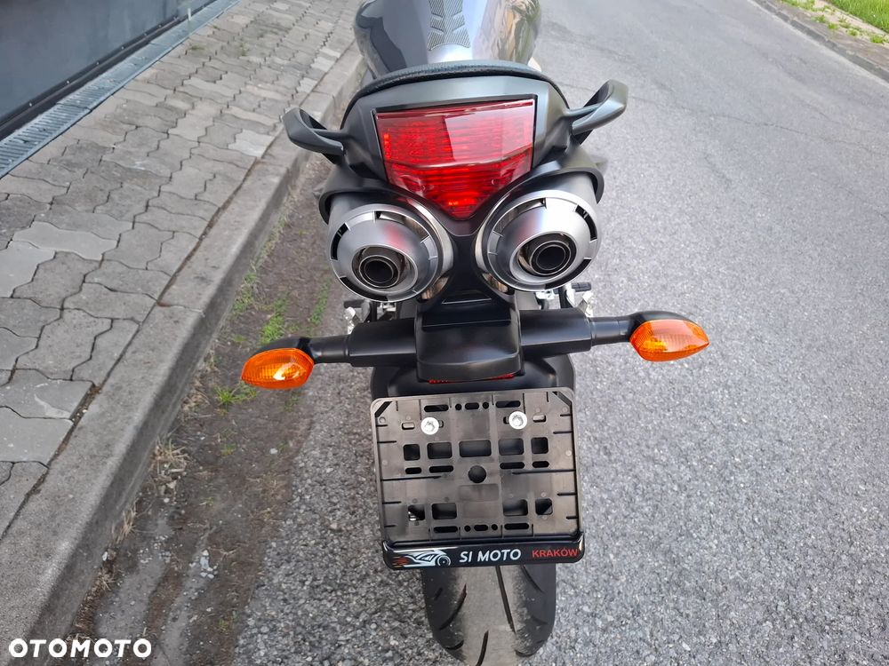 Yamaha FZ6 - 7