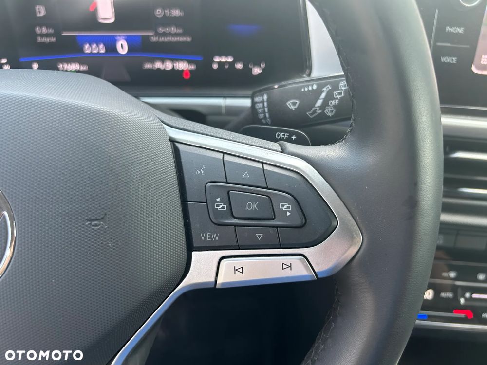 Volkswagen T-Roc 1.5 TSI Life DSG - 28