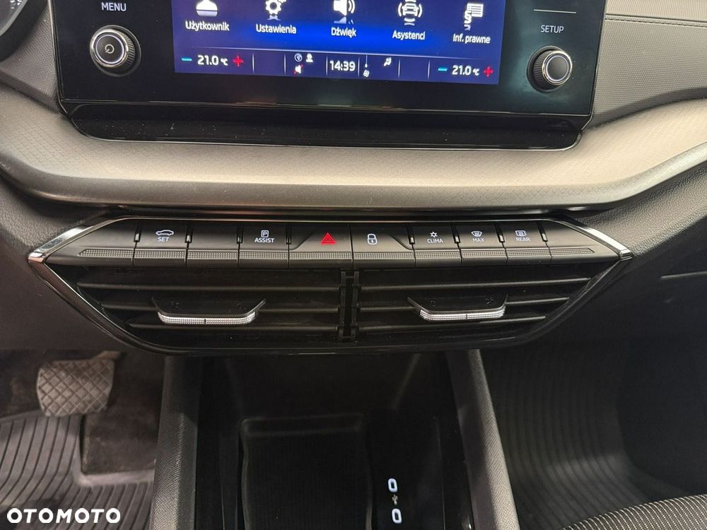 Skoda Octavia 2.0 TDI Ambition DSG - 21