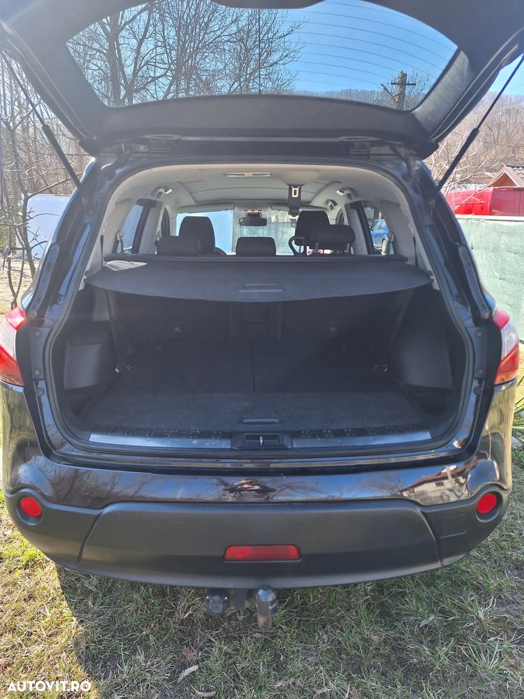 Nissan Qashqai+2 - 9