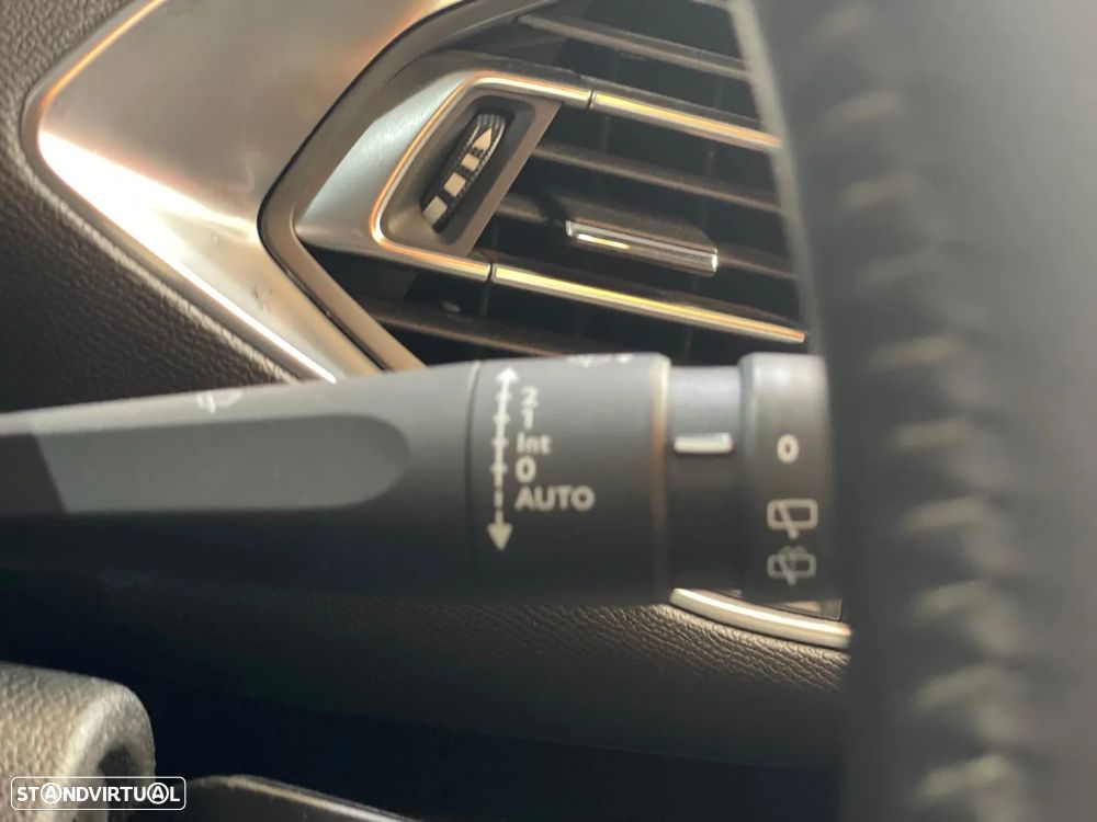 Peugeot 308 1.2 PureTech Style - 44