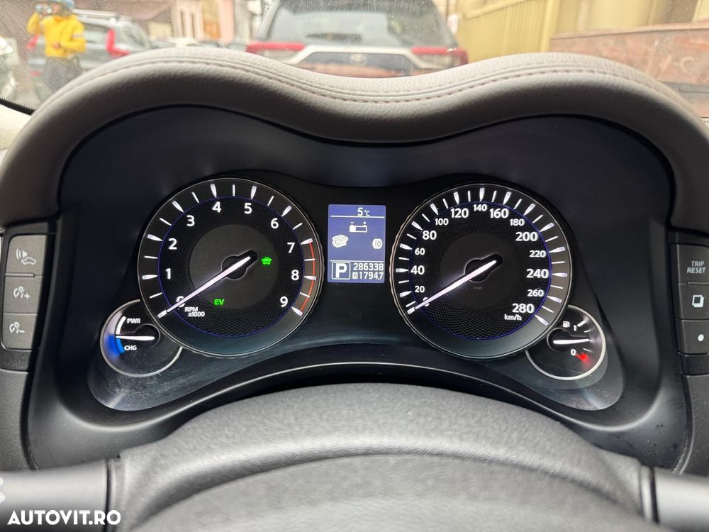 Infiniti M35 M35h GT Premium - 4