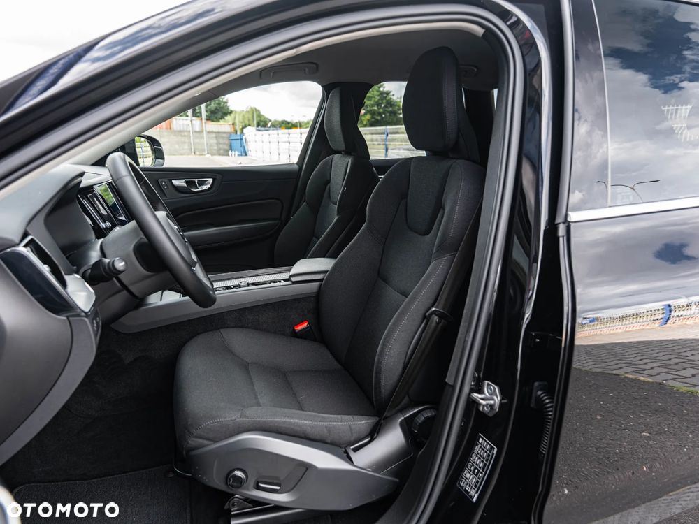 Volvo XC 60 B4 B Core - 23