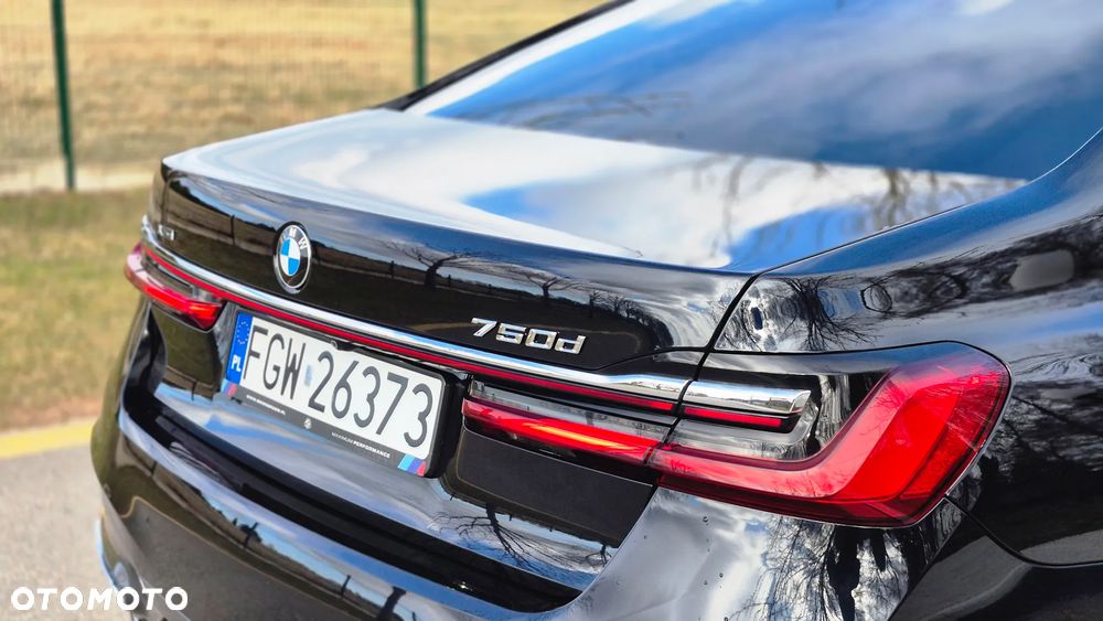 BMW Seria 7 750d xDrive sport - 9