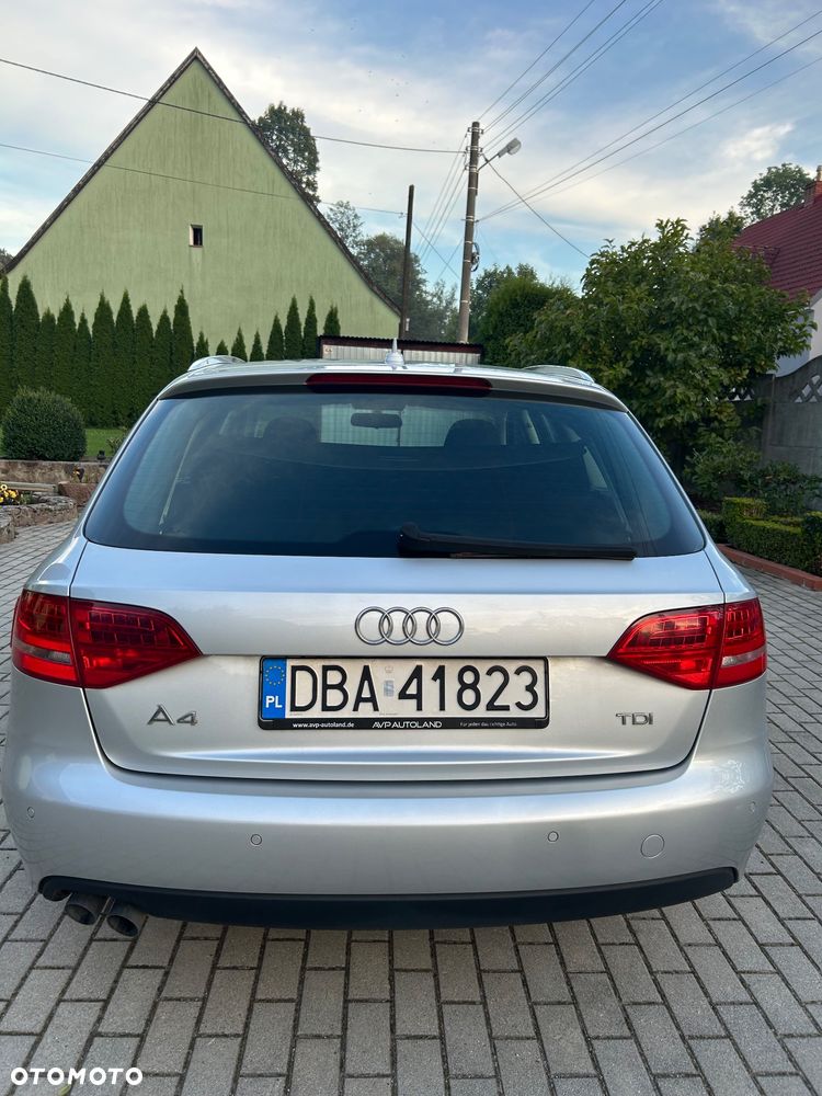 Audi A4 Avant - 8