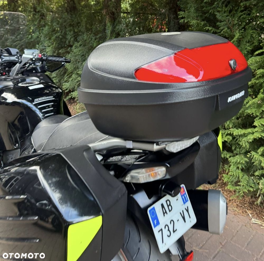 Kawasaki GTR - 19