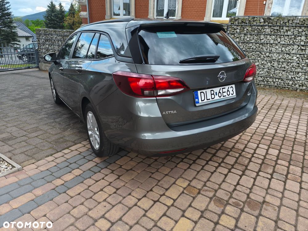 Opel Astra 1.6 CDTI Sport - 11
