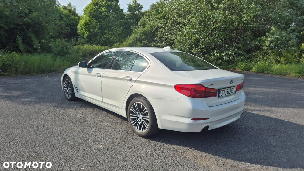BMW Seria 5 530i GPF xDrive Sport Line sport - 5