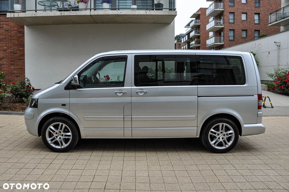 Volkswagen Multivan - 2